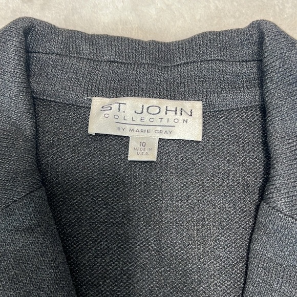St. John Collection Knit Blazer Gray with Gold Accents Size 10 - Picture 2 of 11